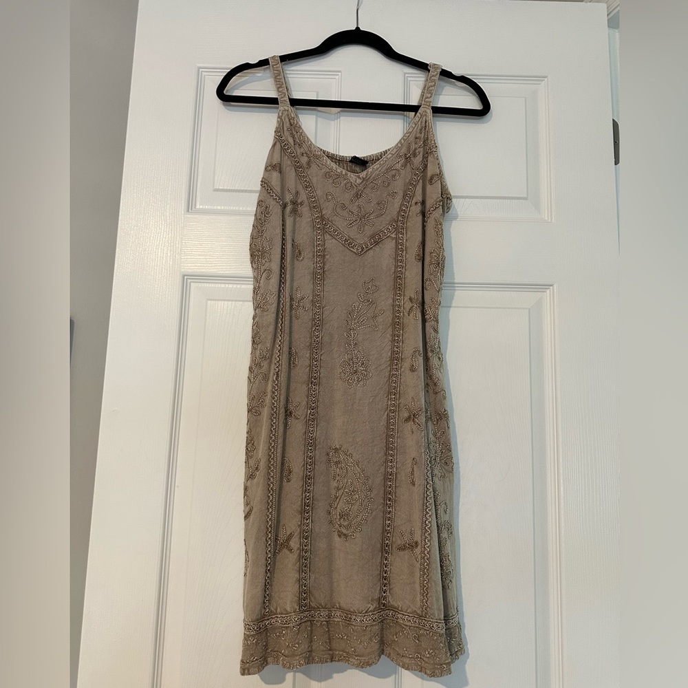 Tan dress, size medium/large. Lots of detail. Worn once.